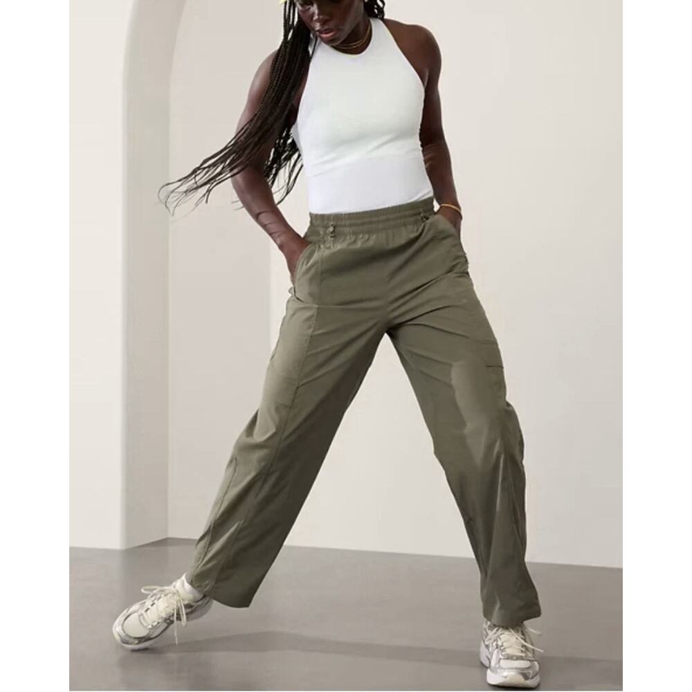 Athleta Pants Women Large Cascade High Rise Cargo Poplin Moss Green Lightweight